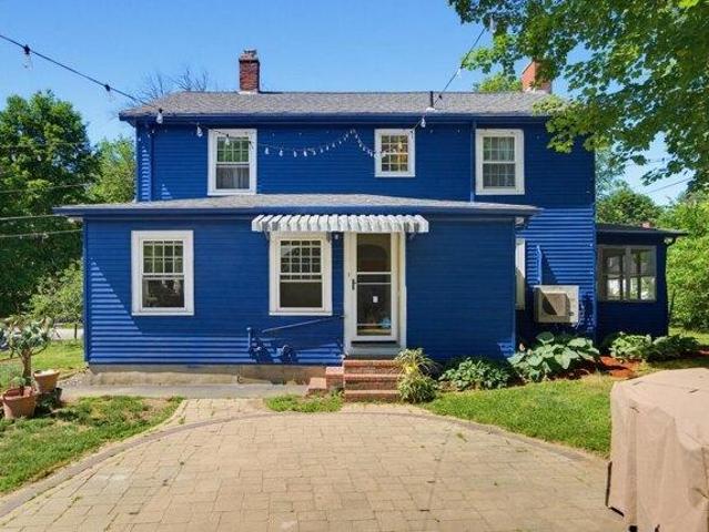 house with 4 bedroom, Somersworth NH ES105591532
