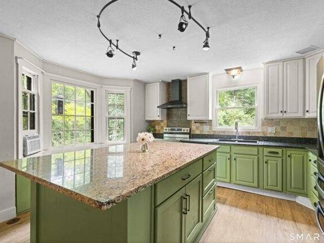 house with 4 bedroom, Somers CT ES105548952