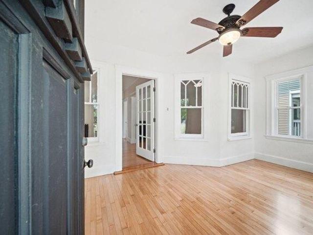 house with 4 bedroom, Somerville MA ES105591793