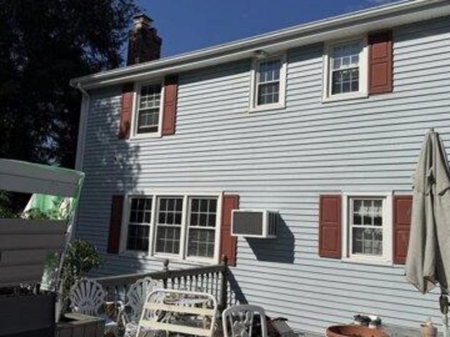 house with 4 bedroom, South Windsor CT ES105589381