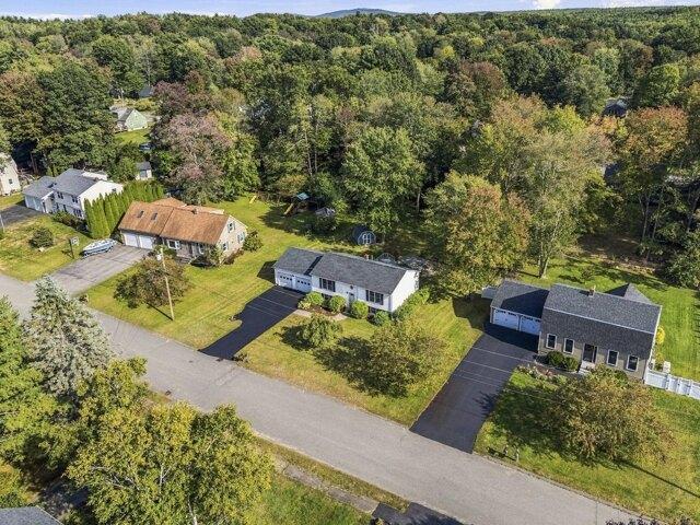 house with 4 bedroom, South Berwick ME ES105832822