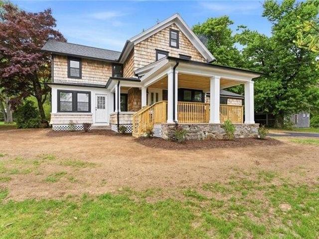 house with 4 bedroom, South Kingstown RI DS103439478