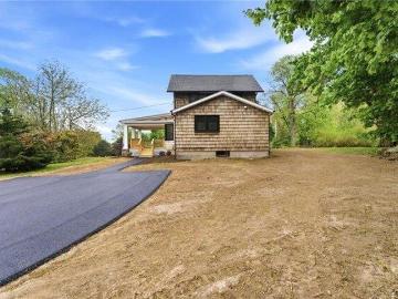 house with 4 bedroom, South Kingstown RI ES103439478