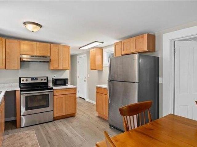 house with 4 bedroom, South Kingstown RI ES105552824