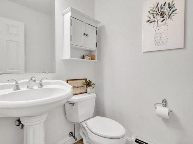 house with 4 bedroom, South Portland ME ES105885190