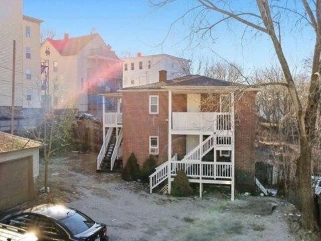 house with 4 bedroom, Southbridge MA ES103969540