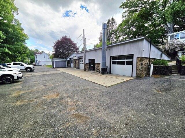 house with 4 bedroom, Southbridge MA ES105631711