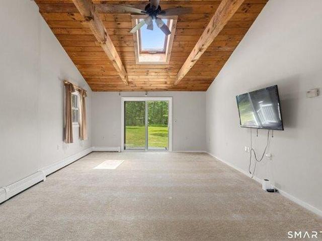 house with 4 bedroom, Southington CT ES104606056