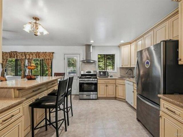 house with 4 bedroom, Sloatsburg NY ES105293035