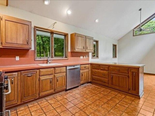 house with 4 bedroom, Sparta NJ ES105255720