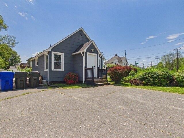 house with 4 bedroom, Springfield MA ES104604630