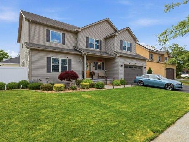 house with 4 bedroom, Springfield MA ES105386075