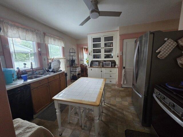 house with 4 bedroom, Springfield MA ES105319660