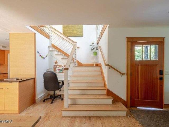house with 4 bedroom, Stockbridge MA ES105477472