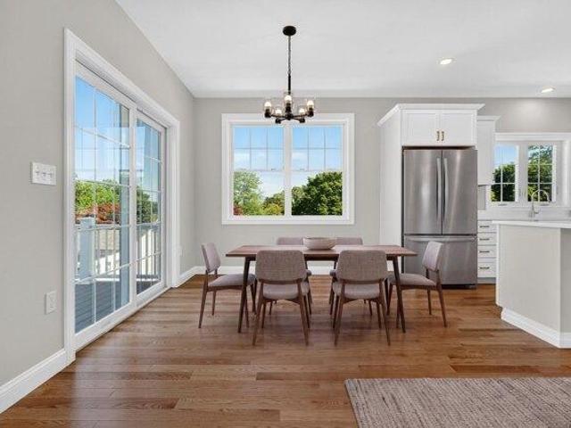 house with 4 bedroom, Stoneham MA ES105514620