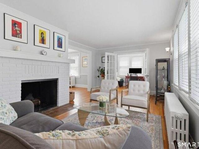 house with 4 bedroom, Stamford CT ES105441150