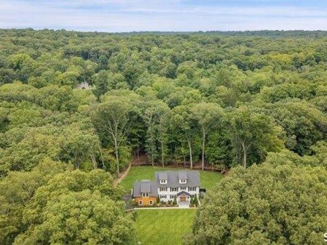 house with 4 bedroom, Stamford CT ES105441126