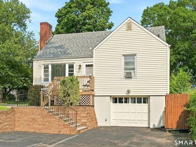 house with 4 bedroom, Stamford CT ES105475213