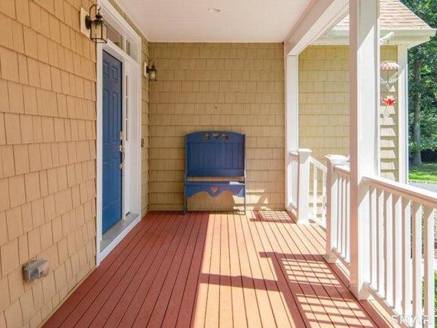house with 4 bedroom, Stamford CT ES105477016