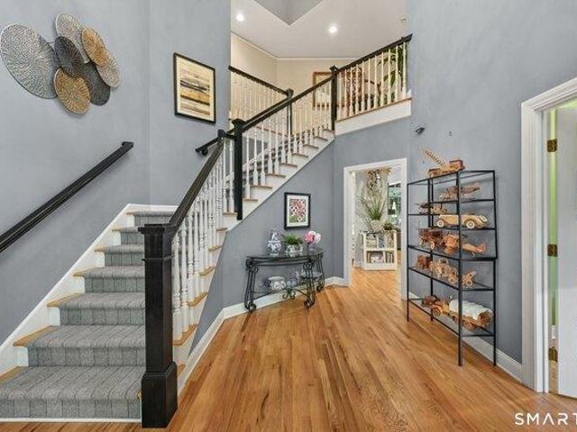 house with 4 bedroom, Stamford CT ES105477917