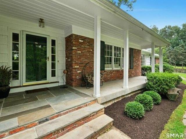 house with 4 bedroom, Stamford CT ES105492957