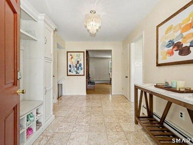 house with 4 bedroom, Stamford CT ES105496386