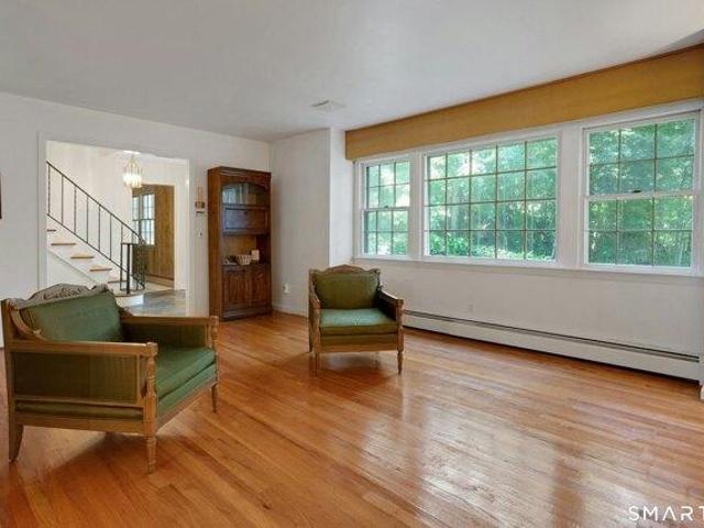 house with 4 bedroom, Stamford CT ES105496909
