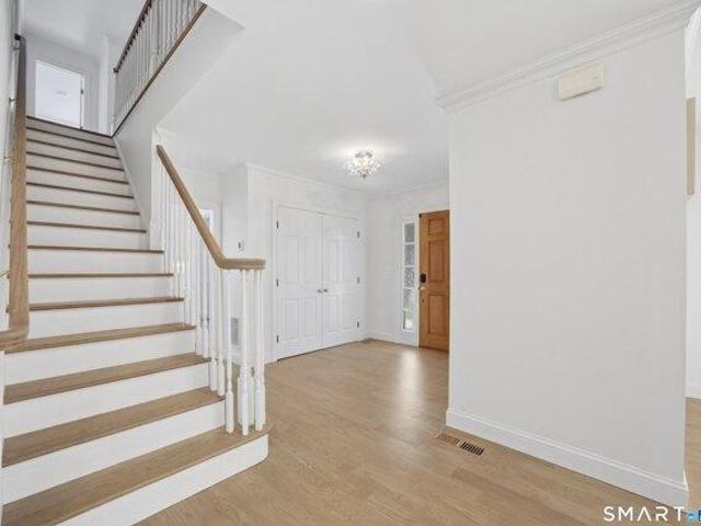 house with 4 bedroom, Stamford CT ES105575390