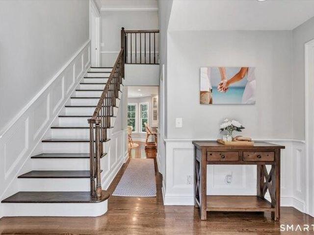 house with 4 bedroom, Stamford CT ES105512470