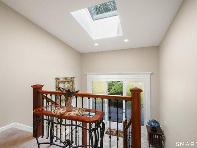house with 4 bedroom, Stamford CT ES105532278