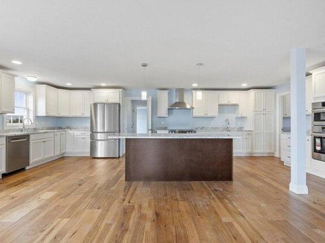 house with 4 bedroom, Sterling MA ES105290968