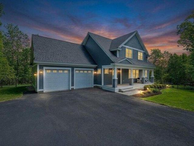 house with 4 bedroom, Stratham NH ES104296828