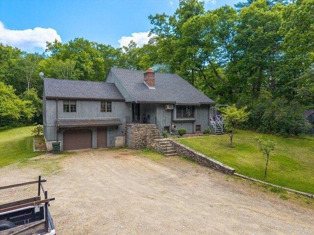 house with 4 bedroom, Sturbridge MA ES105240607