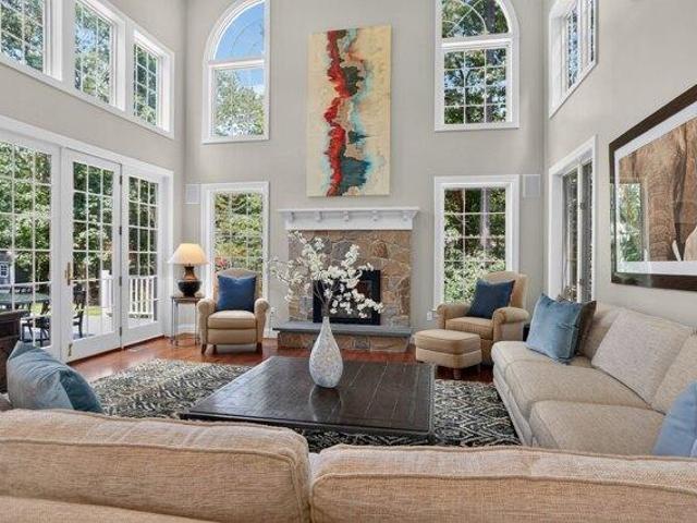 house with 4 bedroom, Sudbury MA ES105536422