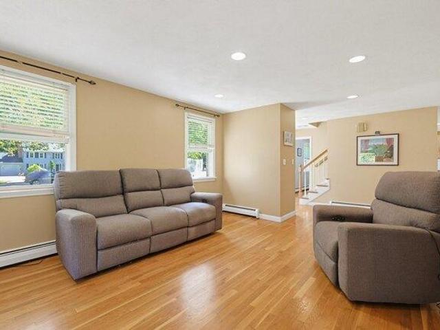 house with 4 bedroom, Sudbury MA ES105586427