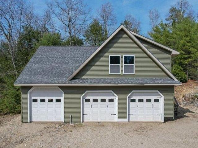 house with 4 bedroom, Surry ME ES105929554