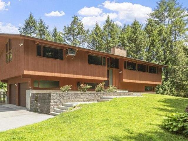 house with 4 bedroom, Surry NH ES104921644