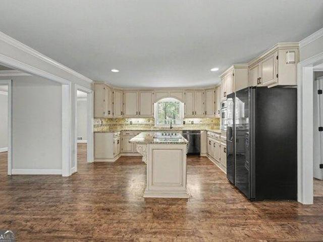 house with 4 bedroom, Suwanee GA ES104909066