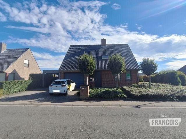 House with 4 bedrooms, spacious sunny garden and garage in …