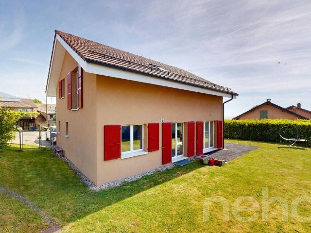 House with 5.5 rooms on sale in Concise 202 m² | dreamo. Ch