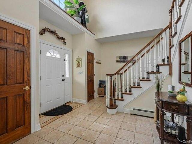 house with 5 bedroom, Tomkins Cove NY ES105318210
