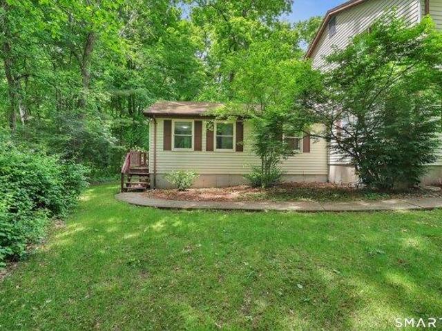 house with 5 bedroom, Tolland CT ES104649796