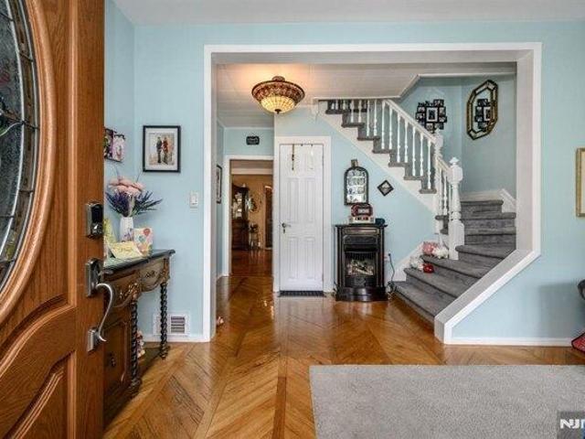 house with 5 bedroom, Verona NJ ES105752082