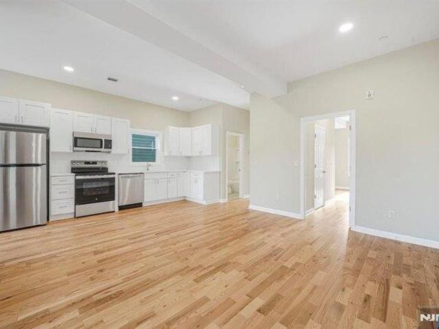 house with 5 bedroom, Wanaque NJ ES105276461