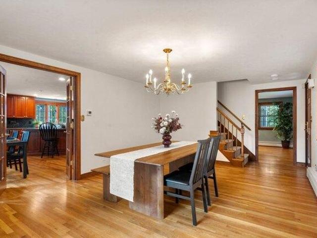 house with 5 bedroom, Walpole MA ES105577099