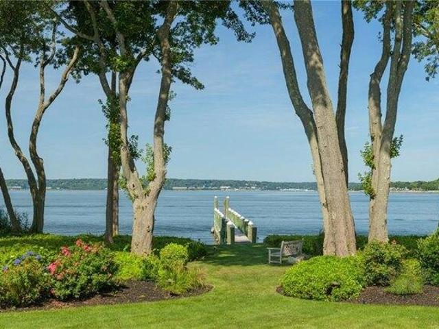 house with 5 bedroom, Warwick RI ES105476985
