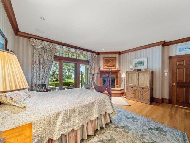 house with 5 bedroom, Wareham MA ES105277853