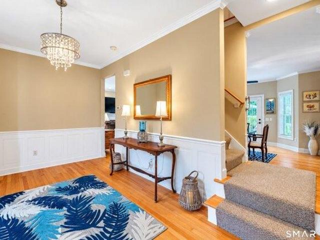 house with 5 bedroom, Waterford CT ES105443538