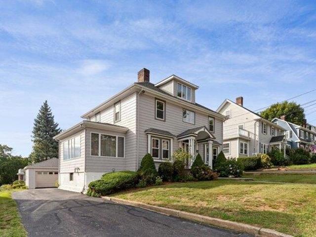house with 5 bedroom, Watertown MA ES105629120