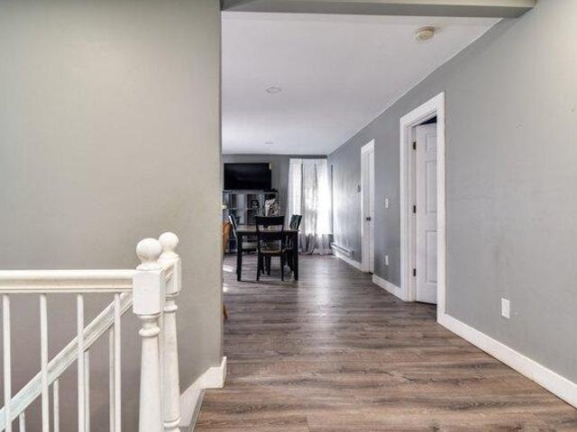 house with 5 bedroom, Wayland MA ES105340469